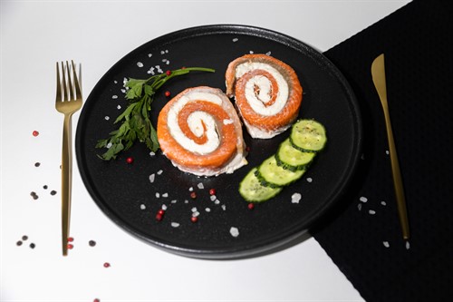 Рулеты рыбные из кеты с сыром креммета, 500 г - фото 21884